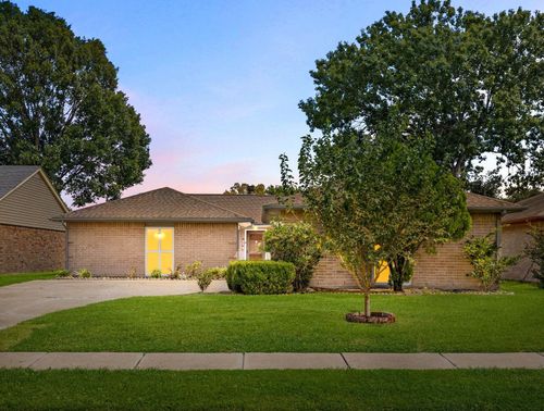 3427 Esterbrook Dr, Houston, TX, 77082-1421 | Card Image