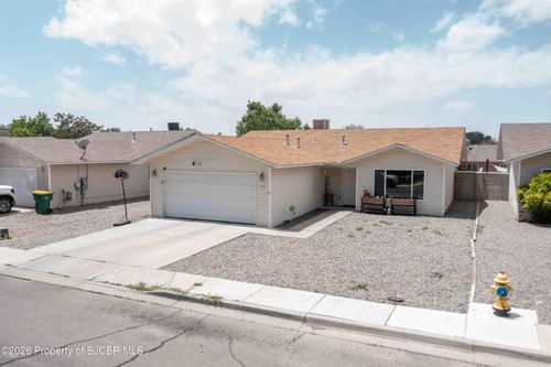333 Valle Vista Drive, Farmington, NM, 87401 | Card Image
