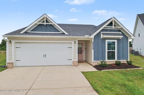 85008 Lani Ct, Diamondhead, MS, 39525-5500 | Card Image