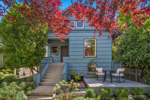 6322 5th Ave Ne, Seattle, WA, 98115-6518 | Card Image