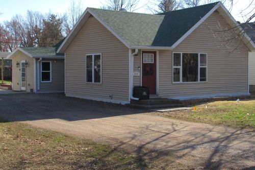 216 2nd St, Moose Lake, MN, 55767-8208 | Card Image