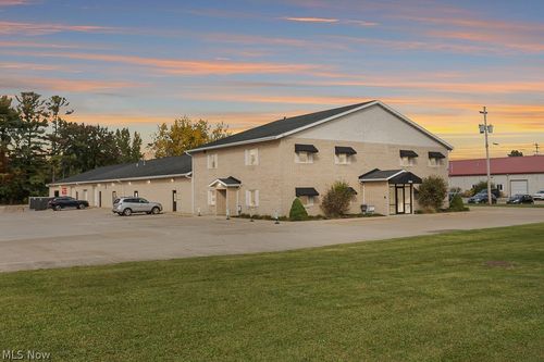 119-2425 Medina Rd, Medina, OH, 44256-5394 | Card Image