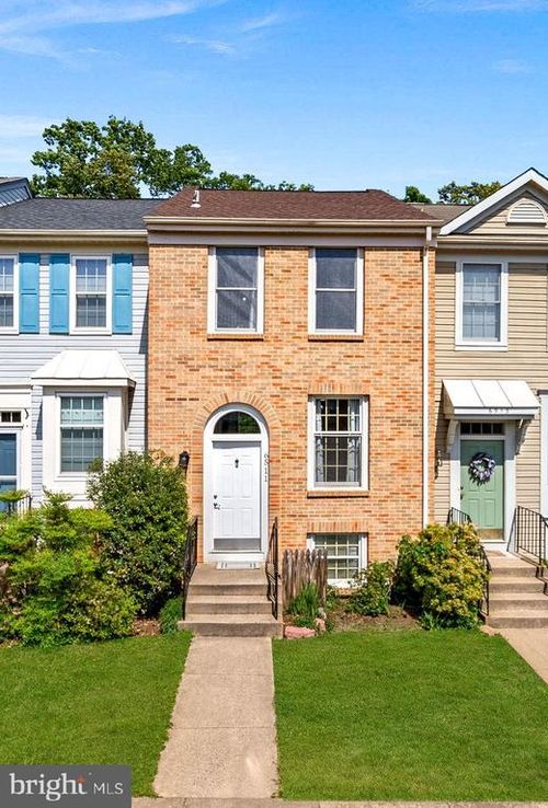 6511 Skylemar Trl, CENTREVILLE, VA, 20121-3842 | Card Image