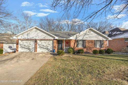 1727 Providence Dr, Jefferson City, MO, 65109-5600 | Card Image