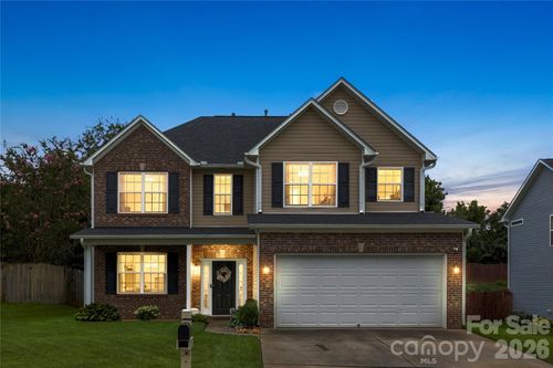139 Yadkin Rd, Fletcher, NC, 28732-7907 | Card Image