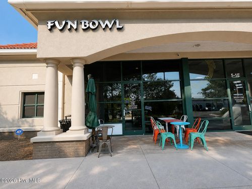 5e2-1705 Eastwood Rd, Wilmington, NC, 28403-3640 | Card Image