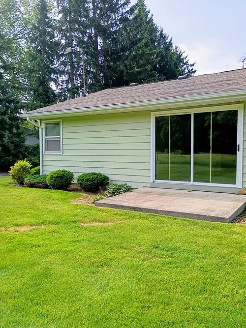 967 Andover Ct Se, Grand Rapids, MI, 49508-4768 | Card Image