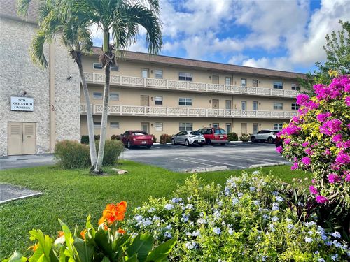 211-5071 W Oakland Park Blvd, Lauderdale Lakes, FL, 33313-7900 | Card Image