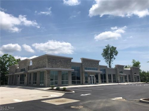 34570 Aurora Rd, Solon, OH, 44139-3817 | Card Image