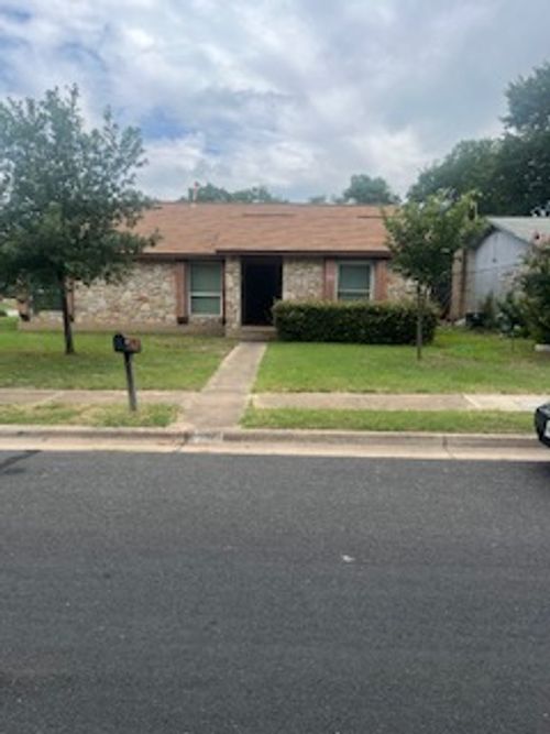 4600 Cedargrove Drive, Austin, TX, 78744 | Card Image