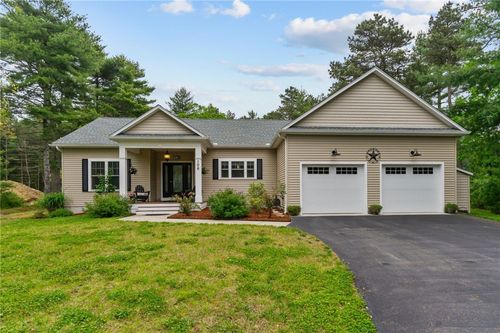 106 White Pines Trl, Charlestown, RI, 02813-3702 | Card Image