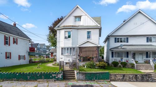 916 S Main Ave, Scranton, PA, 18504-2702 | Card Image