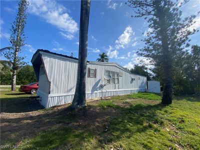 105 Cardinal Court, House other with 2 bedrooms, 1 bathrooms and null parking in Everglades City FL | Image 3