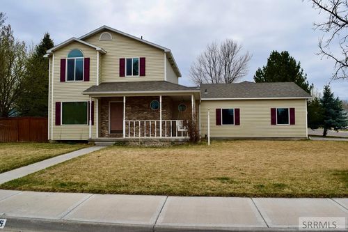 215 Plantation Ln, Idaho Falls, ID, 83404-7989 | Card Image