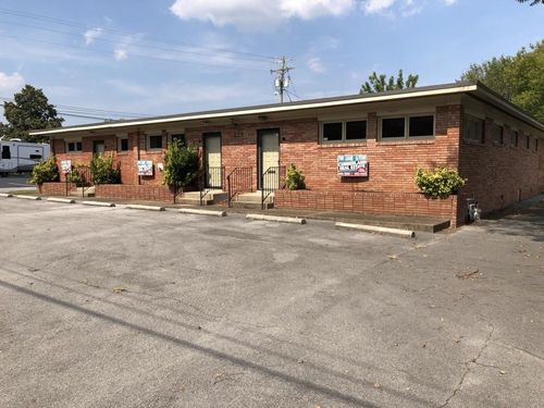 229 W Gay St, Lebanon, TN, 37087-5849 | Card Image