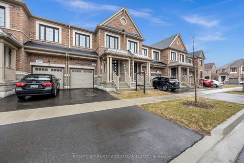 9 Floodgate Rd, Whitby, ON, L1P0P5 | Card Image