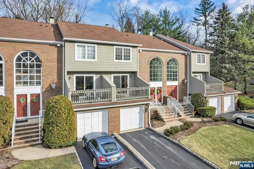 14 Dorset Cir, Caldwell, NJ, 07006-6125 | Card Image