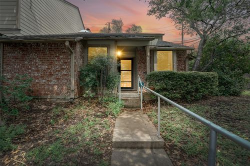 apt-24-3801 Menchaca Rd, Austin, TX, 78704-6750 | Card Image