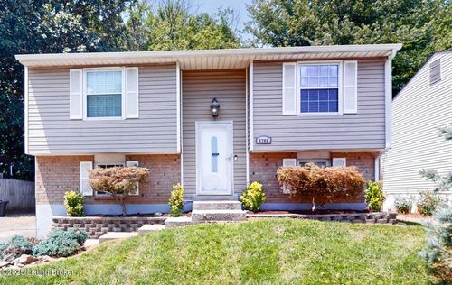 8708 Bost Ln, Louisville, KY, 40219-4816 | Card Image