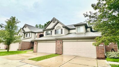 44700 Heather Lane, Condo with 3 bedrooms, 2 bathrooms and null parking in Canton Twp MI | Image 3