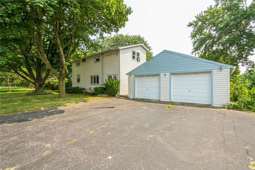 39 South Ave, Bloomfield, NY, 14469-9372 | Card Image