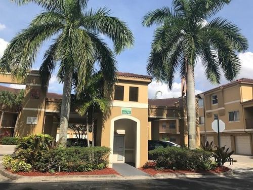 303-741 N Pine Island Rd, Plantation, FL, 33324-1351 | Card Image