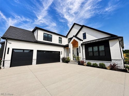 31490 Schwartz Rd, Westlake, OH, 44145 | Card Image