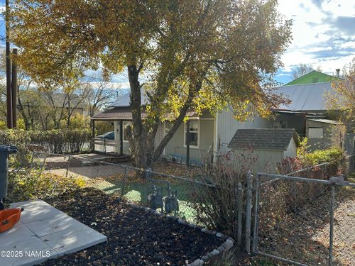 903 W Clay Ave, Flagstaff, AZ, 86001-6200 | Card Image