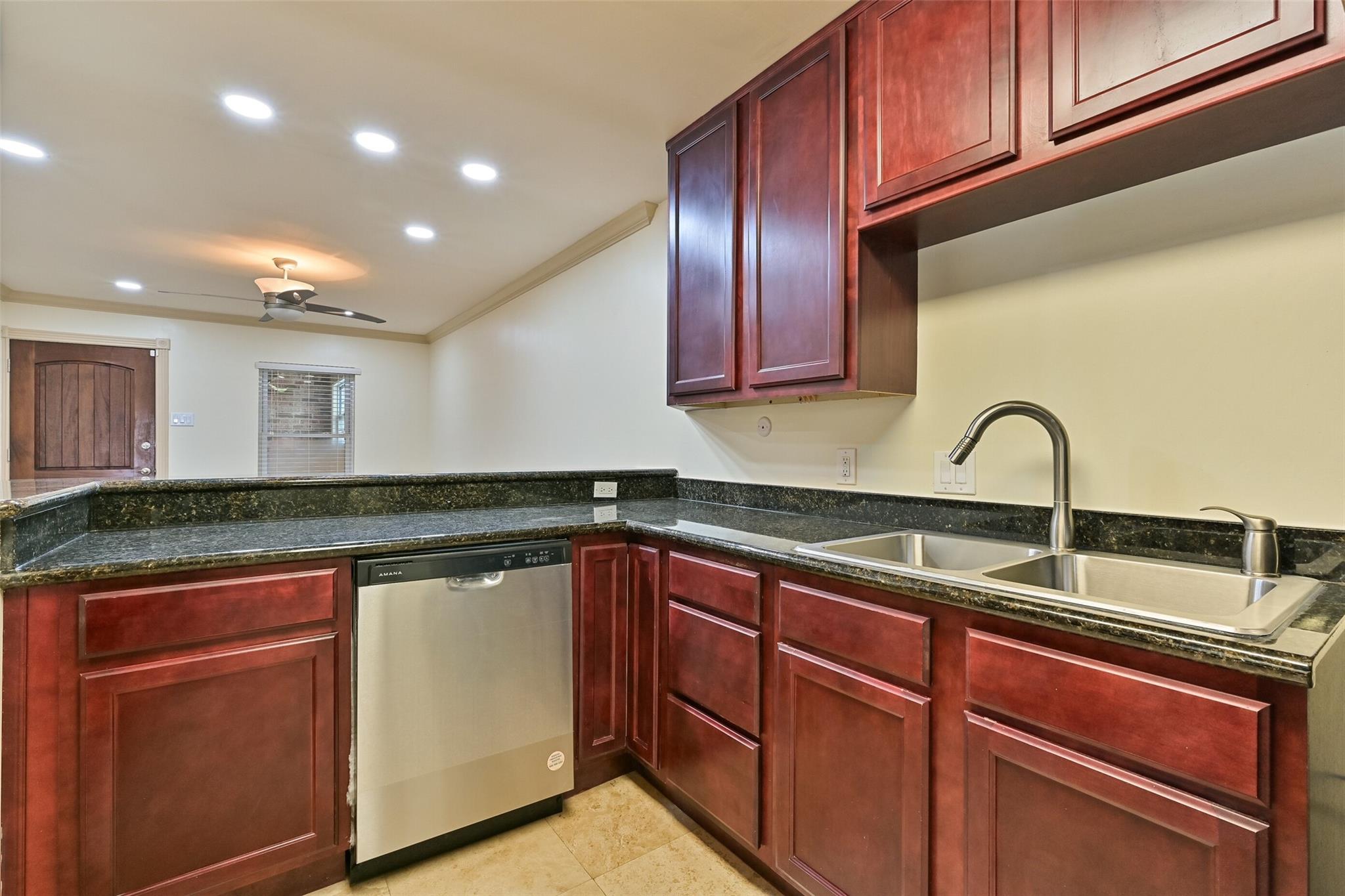 Residential Lease in Galveston 4