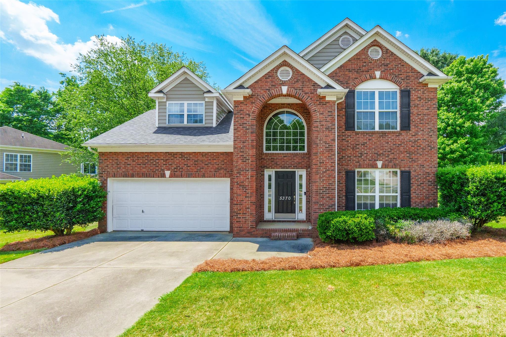 Cambridge Bay Dr, Charlotte, NC 28269