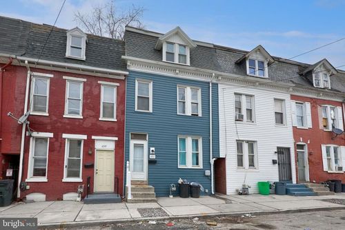 461 Walnut St, YORK, PA, 17403-1324 | Card Image