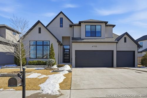 4705 S Retana Ave, Broken Arrow, OK, 74011-1933 | Card Image