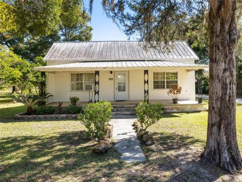 329 Se 2nd St, Williston, FL, 32696-2621 | Card Image