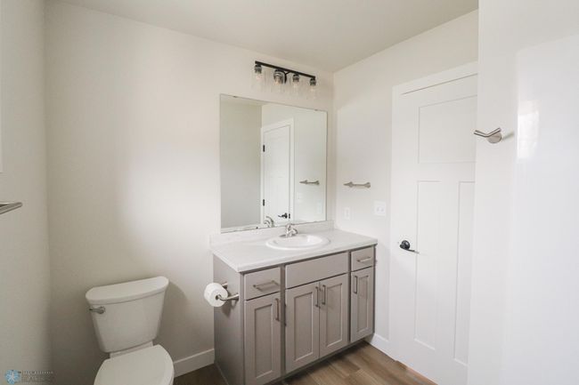 Photo of previous model | Image 23