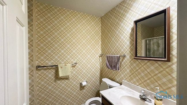 APT-28 - 1401 Van Buren St, Condo with 2 bedrooms, 2 bathrooms and 2 parking in Fostoria OH | Image 14