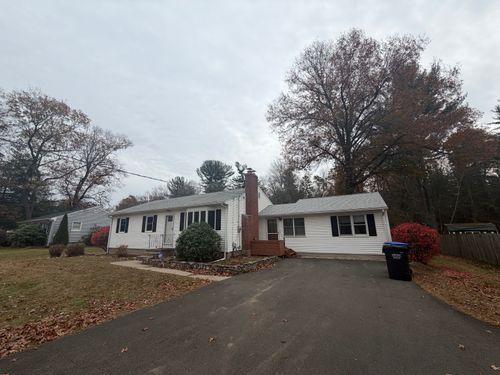 131 Wells Rd, East Windsor, CT, 06088-9715 | Card Image