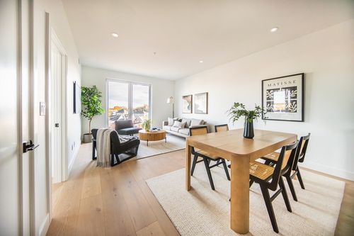 unit-309-66 Mayor Thomas J Mcgrath Hwy, Quincy, MA, 02169-2852 | Card Image