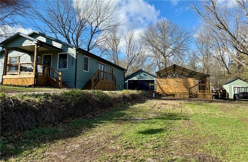 1320 Pacific Ave, Osawatomie, KS, 66064-1658 | Card Image