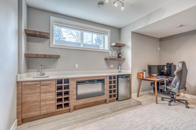 4004 1 St Nw, Home with 4 bedrooms, 3 bathrooms and 2 parking in Calgary AB | Image 37