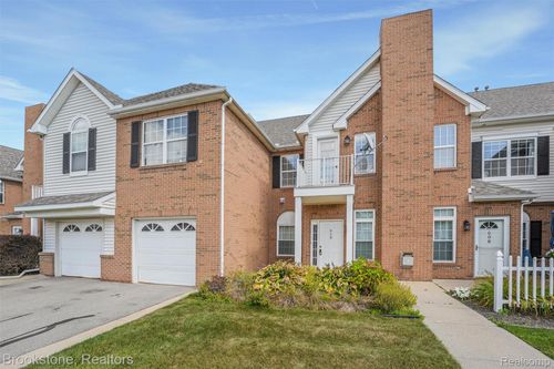 610 Olde English Cir, Howell, MI, 48855-7735 | Card Image