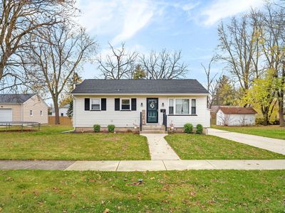 320 Boulevard Street, House other with 2 bedrooms, 2 bathrooms and 1 parking in Sandwich IL | Image 2