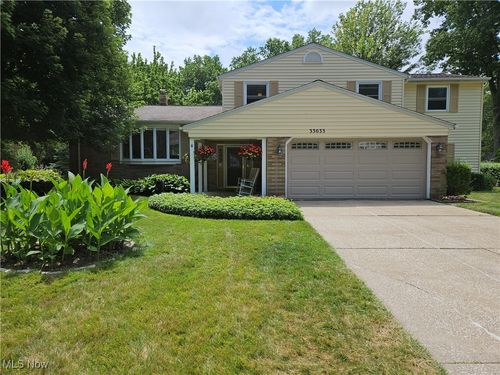 33033 Redwood Blvd, Avon Lake, OH, 44012-1449 | Card Image