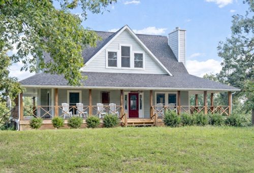 554 Hayes Ridge Rd, Indian Mound, TN, 37079-5259 | Card Image