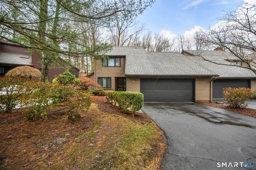 8-8 Ironwood Rd, West Hartford, CT, 06117-1120 | Card Image