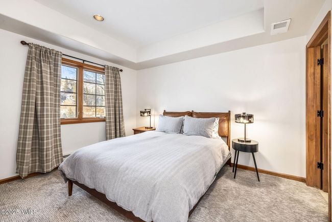 107 Lions Ln, Townhouse with 3 bedrooms, 4 bathrooms and 3 parking in Minturn CO | Image 9