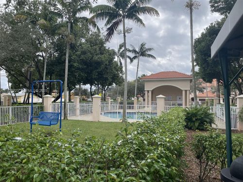 8831-8831 S Isles Cir, Tamarac, FL, 33321-4439 | Card Image