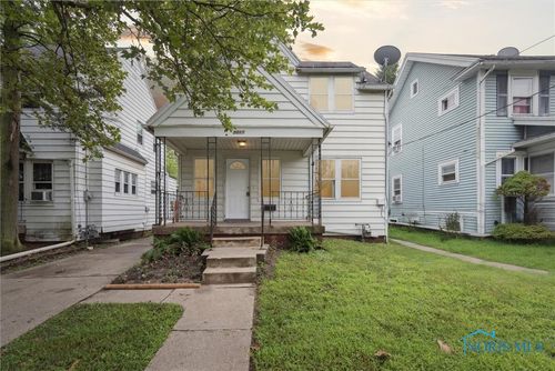2011 Berdan Ave, Toledo, OH, 43613-5031 | Card Image