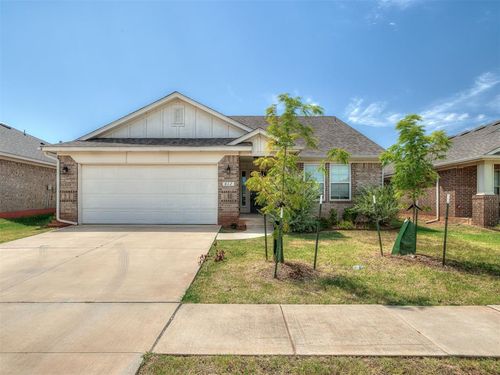 612 Blue Fish Ct, Norman, OK, 73069-5476 | Card Image