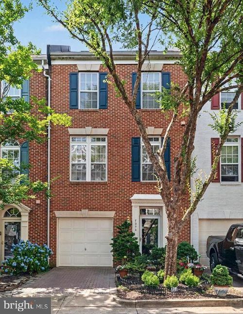 5094 Grimm Dr, ALEXANDRIA, VA, 22304-8629 | Card Image