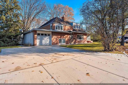 768 Chestnut Street, NEENAH, WI, 54956 | Card Image